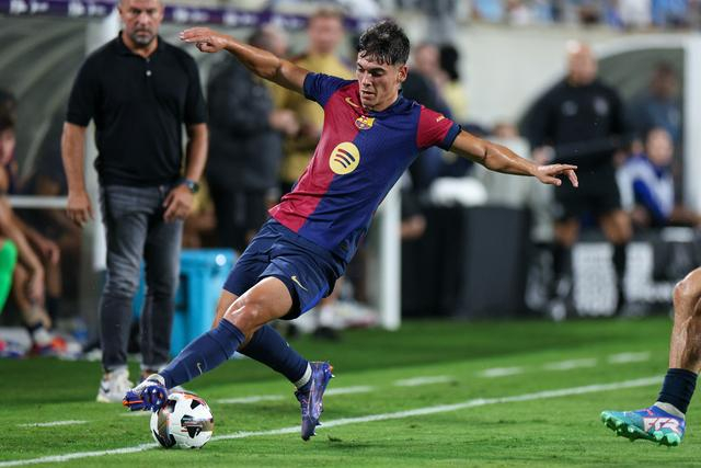 巴塞罗那后卫在比赛中展现出令人惊叹的表现