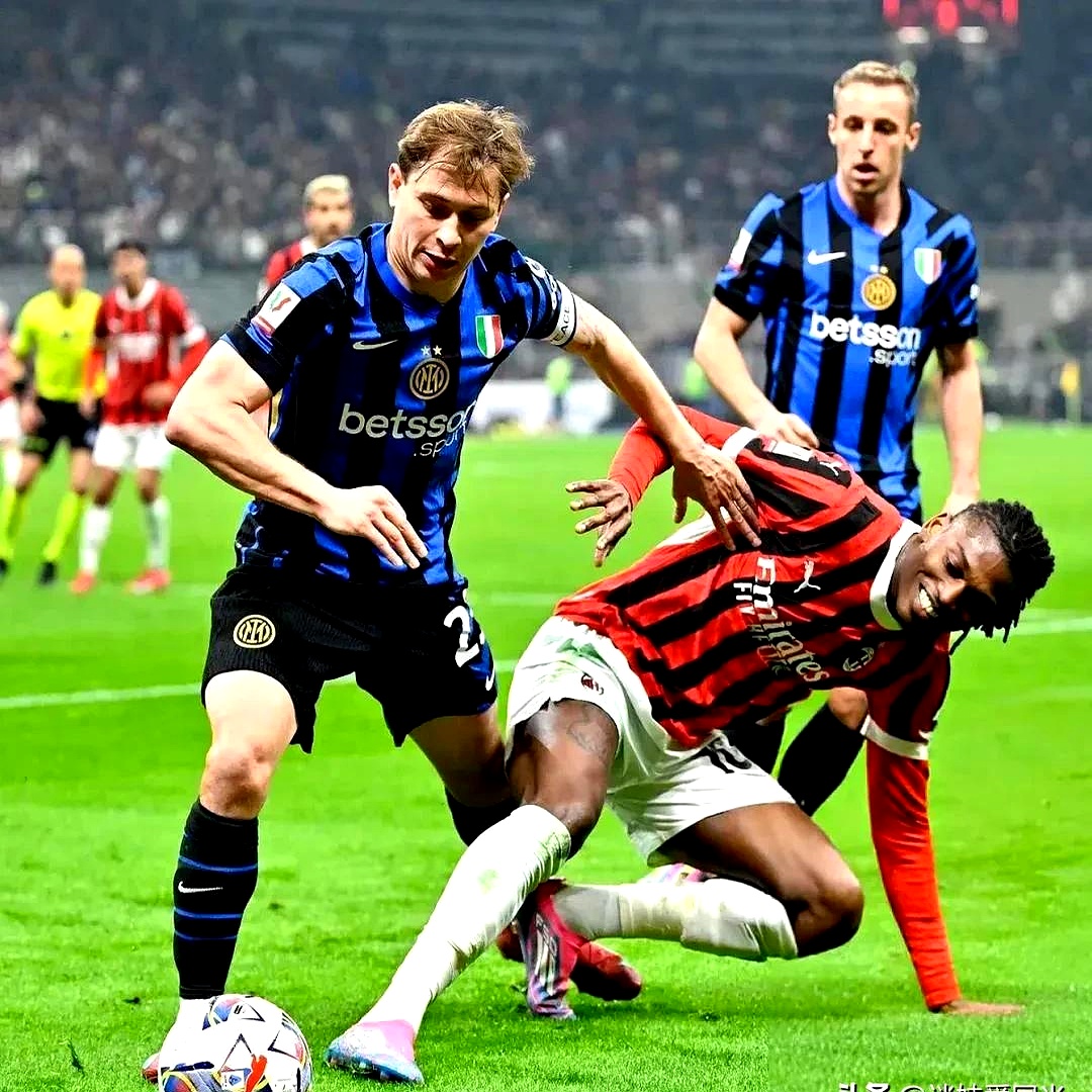 关于AC米兰大胜罗马，赛季表现高开低走的信息