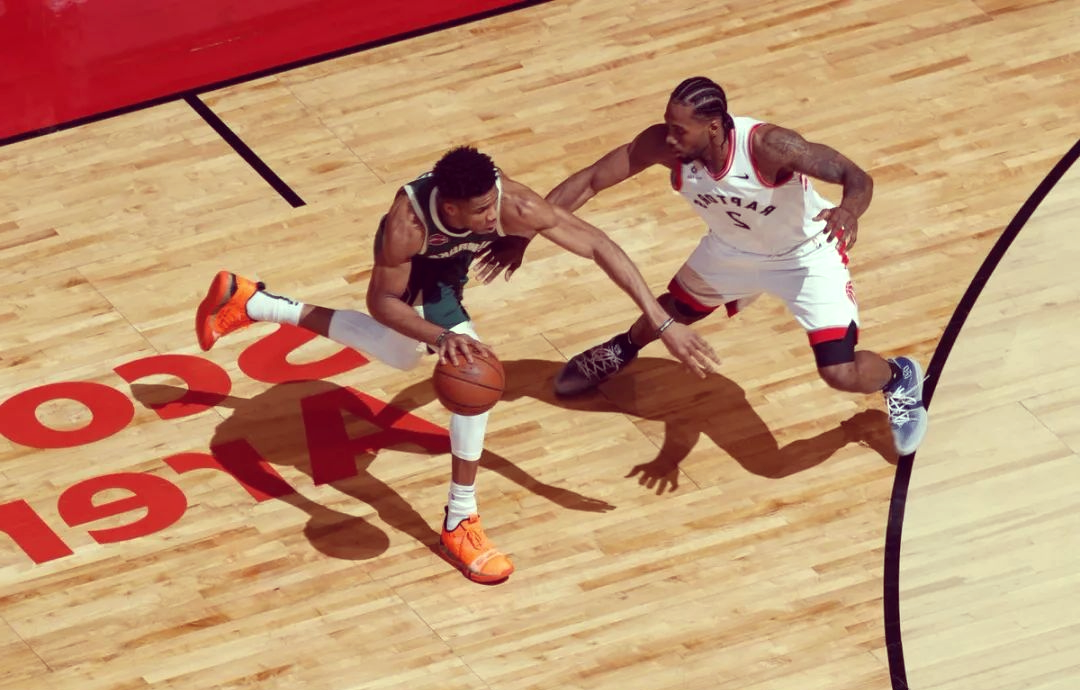 猛龙队力克竞争对手，夺得胜利