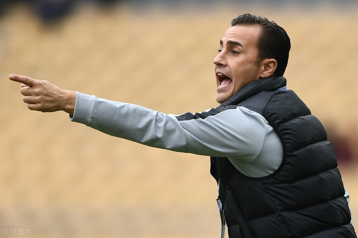 温格透露转会市场策略，球迷期待他在新球队取得成功的简单介绍