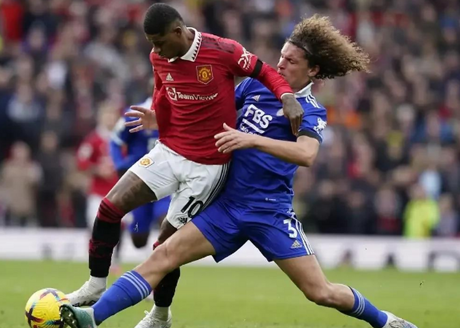 曼联主场大胜莱斯特城，重振雄风