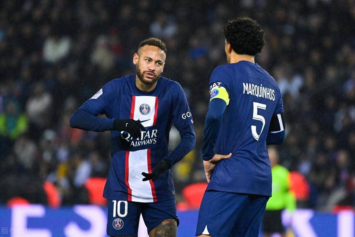 斯特拉斯堡队获得胜利的喜悦的简单介绍