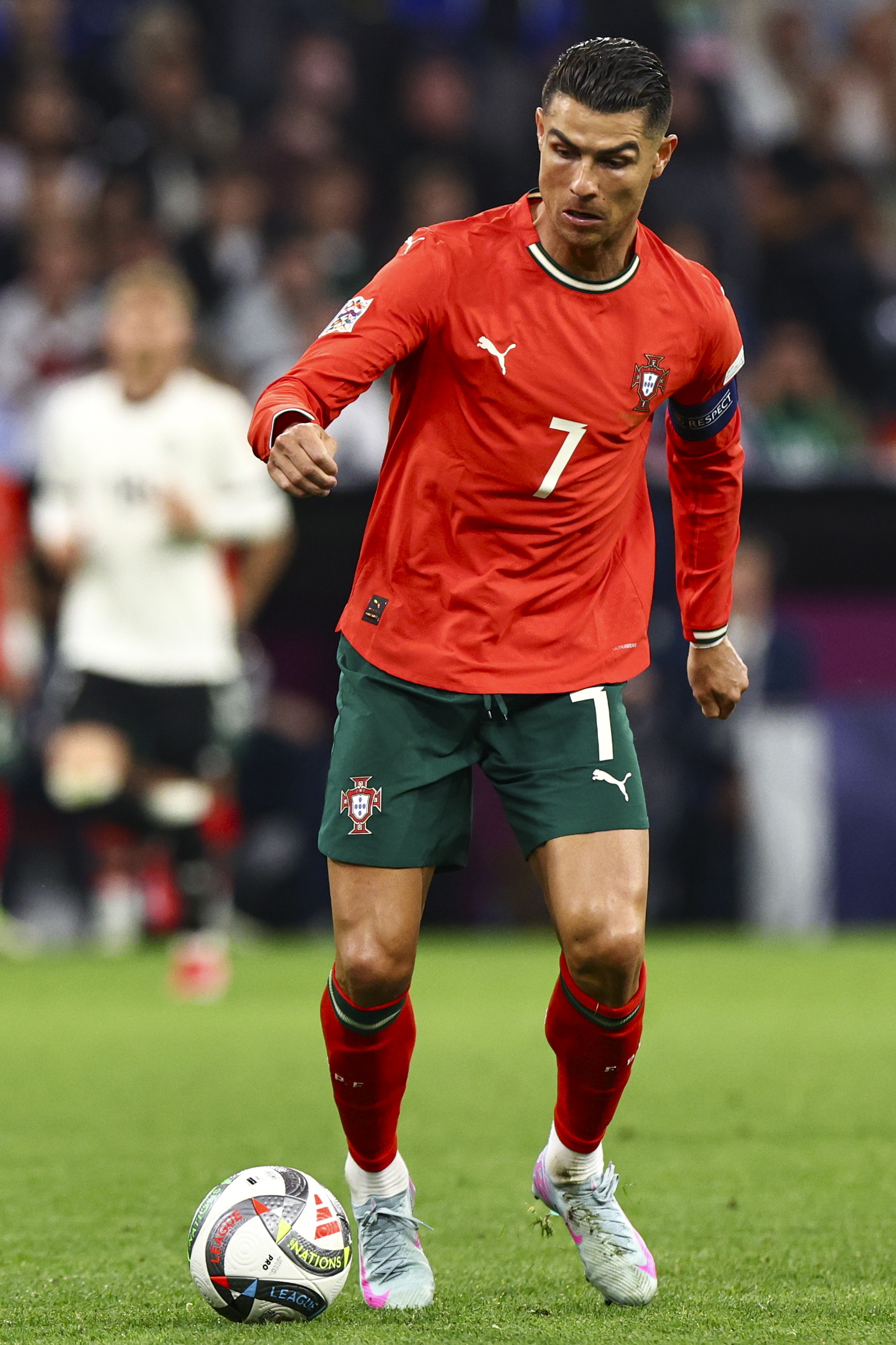 三亿体育体育app下载地址-葡萄牙队在国家队比赛中表现抢眼