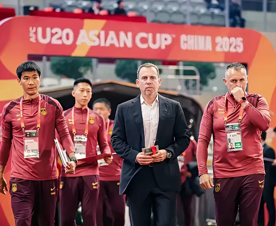 三亿体育体育课程-关于中超升班马一方队轮换首发阵容，期待突破的信息