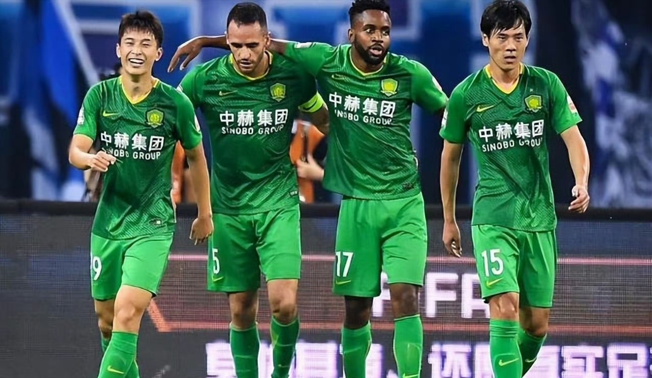 三亿体育体育app下载地址-国安客场大胜上港，霸气表现稳居榜首的简单介绍